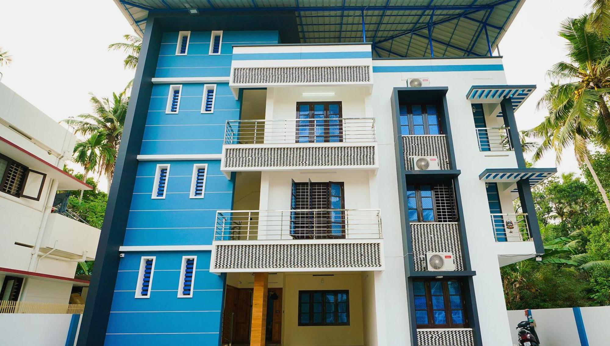 Hotel O Majestic Stays Kazhakuttam Kültér fotó