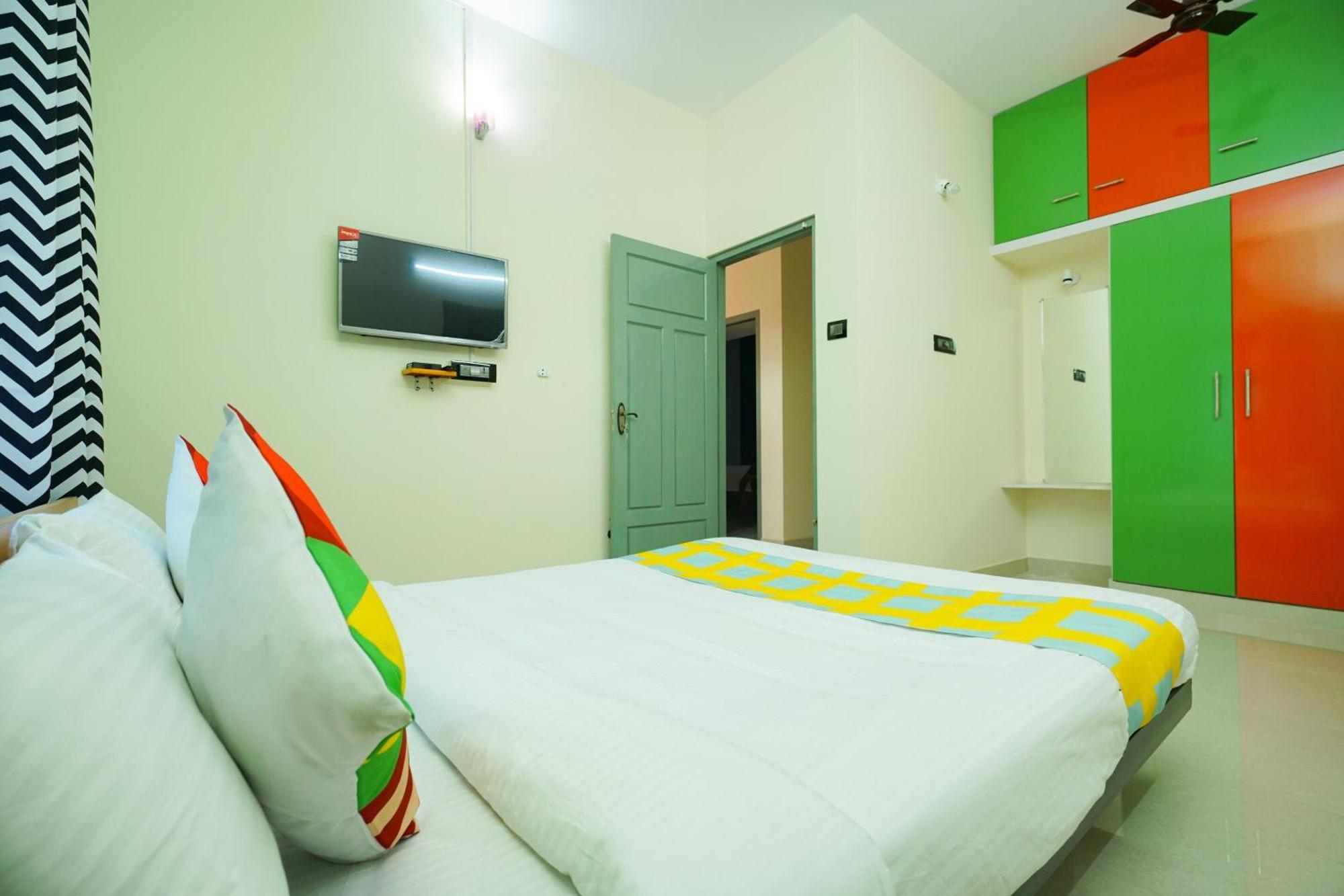 Hotel O Majestic Stays Kazhakuttam Kültér fotó